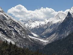 -亚拉雪山风景区