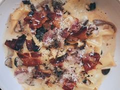 -ROAST coffee & eatery