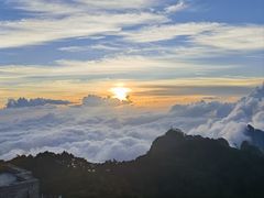 -黄山光明顶山庄