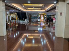 -广东大厦酒店(广州北京路步行街纪念堂地铁站店)
