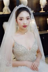 -艾米丽婚纱礼服