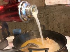 -鲜入围煮花胶鸡海鲜火锅