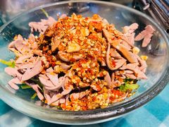 -昱龙大盆牛蛙馆(三兴街总店)