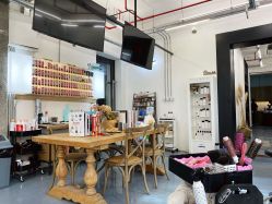 -Hair Co.一间沙龙