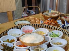 -包整·丝娃娃(一览甲秀楼风景店)