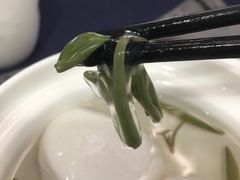 莼菜鱼丸汤-源時代·江浙小馆