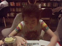 -钟书阁(松江泰晤士小镇店)