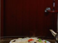 -农家院牛子炒鸡(济宁市人防办宿舍店)