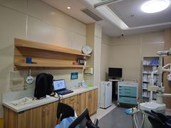 -上海仁爱医院口腔科 · 种植