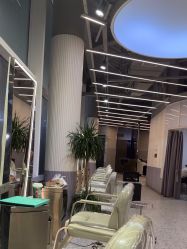 -PE SALON 