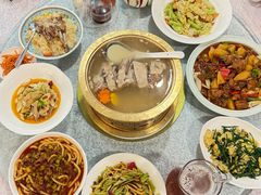-汗腾格里·风味餐厅(新疆驻京办店)