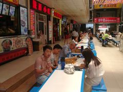 -祥云美食城(南强步行街店)