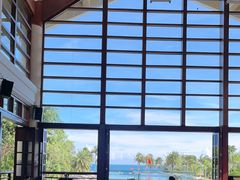 -亚龙湾喜来登·美景台大堂吧