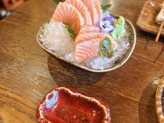 三文鱼腩刺身-鸟屯(三里屯店)