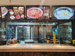 -巴特餐饮6加1音乐餐吧·新疆菜