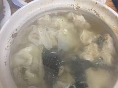 -小许三鲜砂锅馄饨店(家多乐烟酒店)