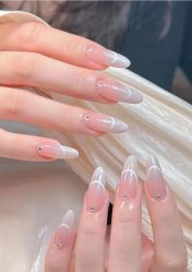 -七月美睫 美甲