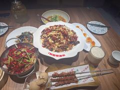 -巴扎屋大盘鸡·新疆菜(汇嘉时代店)