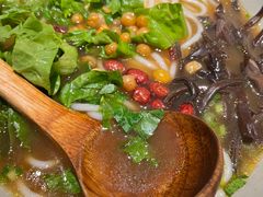 -百春原湖南牛肉粉(百联世纪店)