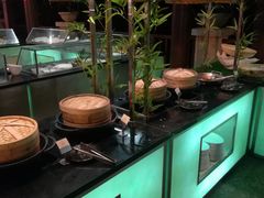 自助取餐区-三亚海韵度假酒店·渔人码头海鲜火锅BBQ自助餐厅·落日吧