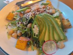 牛油果秋葵烧鸡沙拉-COMMUNE幻师(上邦百汇城店)