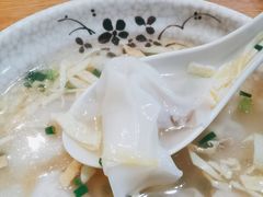 -黄阿姨锅贴大王(万航渡路店)