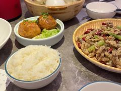 -闫府私房菜·百年鲁菜(恒隆店)