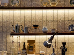 -Café Monson