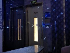 -K+全国连锁KTV(绿地缤纷天地店)