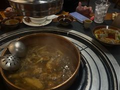 -阿山卓·野生菌火锅·纳西火塘烤肉