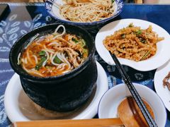 -云南李记罐罐米线饵丝小吃(汉中门金鹰店)