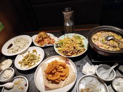 -五谷丰登农家院·地道胶东菜·海鲜烧烤(威海店)