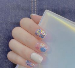 -美奈サロン美甲美睫皮肤管理