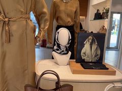-Max Mara(王府井奥莱·香江小镇店)