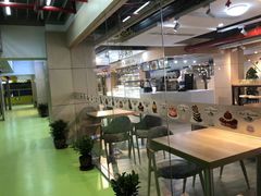 -上海市民办金苹果学校