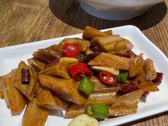 捞汁藕条-叶派龙虾•招牌香辣蟹·海鲜(中海国际店)