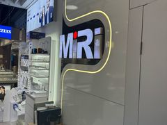 -MiRi眼镜连锁·蔡司·尼康控优点合作店(莘庄店)