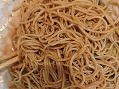 -肥肥虾庄·金牌油焖大虾(汉口城市广场店)