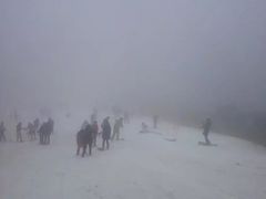 -浙东第一尖雪山欢乐谷