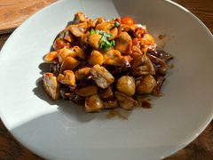 -蜜桃餐厅·伴山(湖滨商业街店)