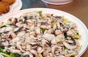 One Fish, Two Flavors