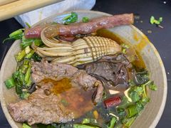 -黄潇洒老火锅(九眼桥宏济巷店)
