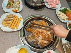 -金滏山烤肉·海鲜·火锅自助餐厅(襄阳万达店)