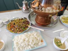 -一口猪海鲜浑锅·东北家常菜