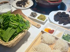 -黑鸡小馆(金源店)