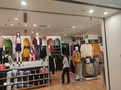 -优衣库(上海虹口龙之梦店)