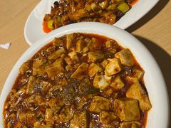 -渝信川菜 · 川味家常菜(财富购物中心店)