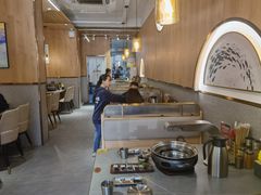 大堂-围炉肉舍•炭烤活鳗•丹东海鲜烤肉(步行街店)