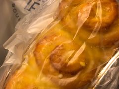 -巴黎贝甜(大宁国际商业广场店)
