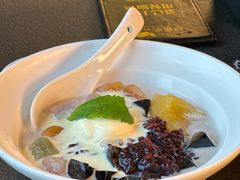-蝴蝶里·粤菜·点心(滨江龙湖店)
